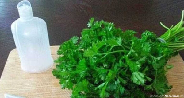 Effacer Toutes les Tâches de la Peau en Quelques Jours (Acné, Vieillesse, Cicatrices)