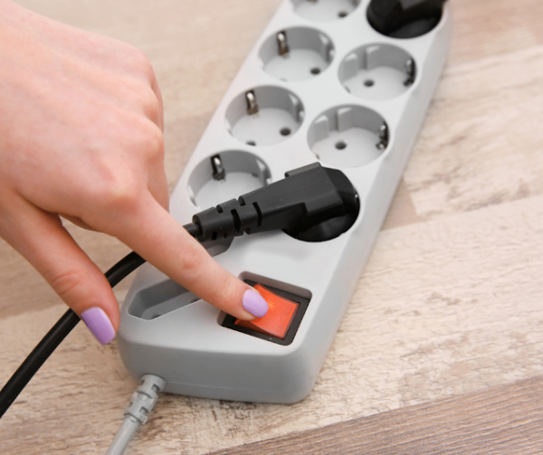Faites attention à ces 8 appareils qu&rsquo;il ne faut jamais brancher en multiprise