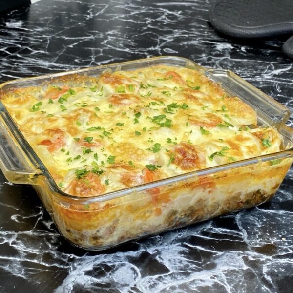 GRATIN: pdt, carottes, viande hachée