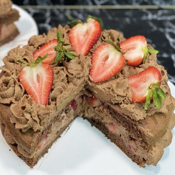 GÂTEAU CHOCOLAT FRAISES