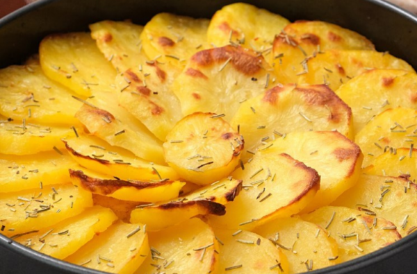 Galette de pommes de terre et viande : un plat délicieux pour toute la famille !