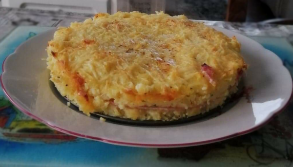 Galette de pommes de terre farcie au jambon