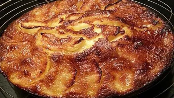 Gâteau Mamette aux Pommes: Une Douceur Normande à Essayer Absolument!