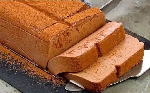 Gâteau Mousse au Chocolat Noir: Un Voyage Sensoriel dans l’Art de la Pâtisserie