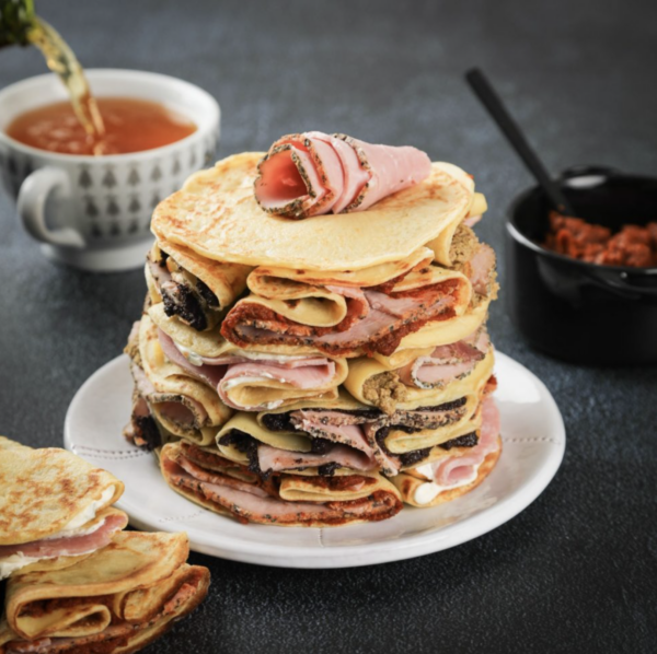 Gâteau de Crêpes Salées: Une Recette Simple et Délicieuse pour les Amateurs de Crêpes Salées