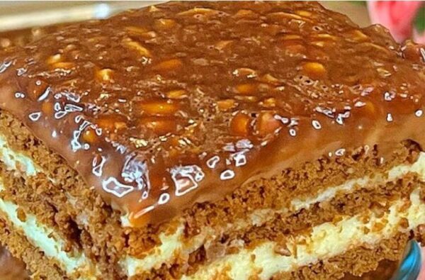 Gâteau de biscuits sans cuisson : la recette d’un gâteau facile et délicieux.