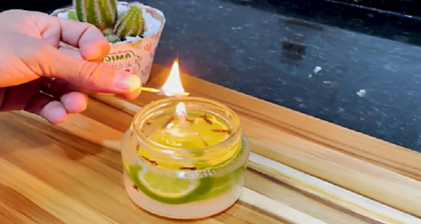 La bougie qui ne s’éteint jamais et parfume votre maison toute l’année