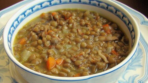 La meilleure recette pour préparer les lentilles : la soupe à manger toute l’année