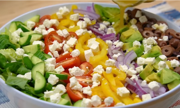 La salade grecque la plus délicieuse ! Salade athénienne facile et délicieuse!