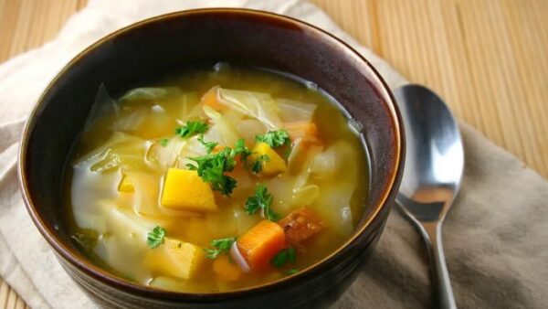 La soupe diurétique et amincissante qui fait perdre jusqu’à 5 kilos