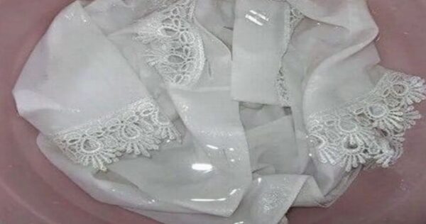 La vieille astuce de grand-mère pour blanchir le linge et lui donner un aspect neuf