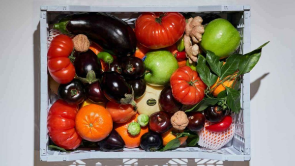 L’astuce du réfrigérateur pour conserver les légumes frais jusqu’à un mois