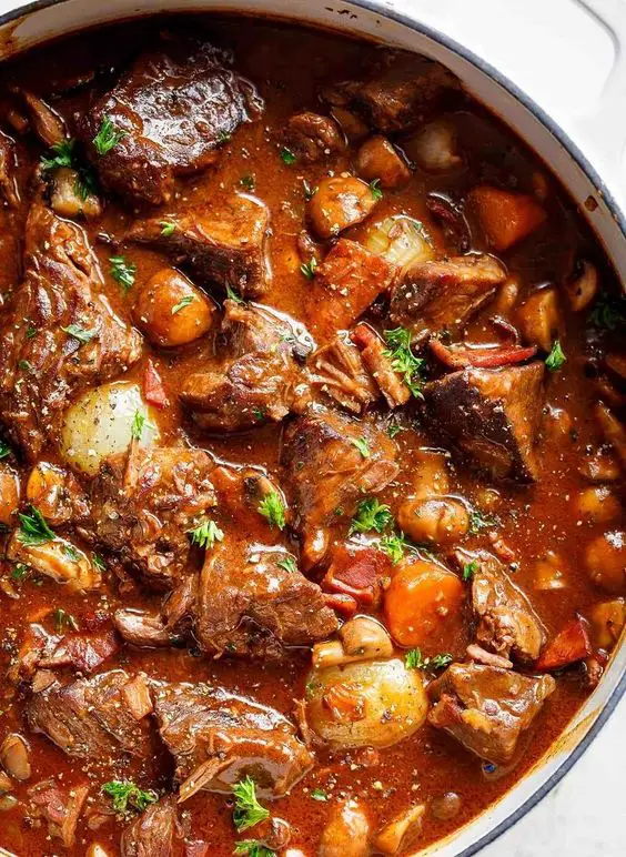 Le Bœuf Bourguignon : Voyage au cœur de la gastronomie française