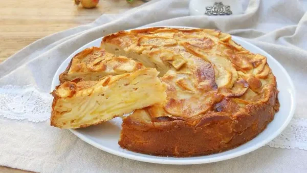 Le Gâteau Invisible aux Pommes : Une Recette Succulente de Cyril Lignac