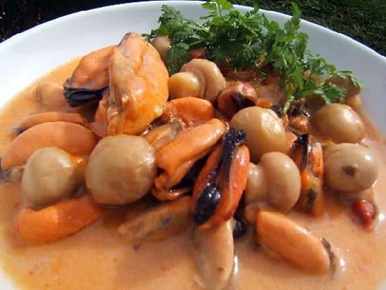 Marinière de moules à la crème safranée