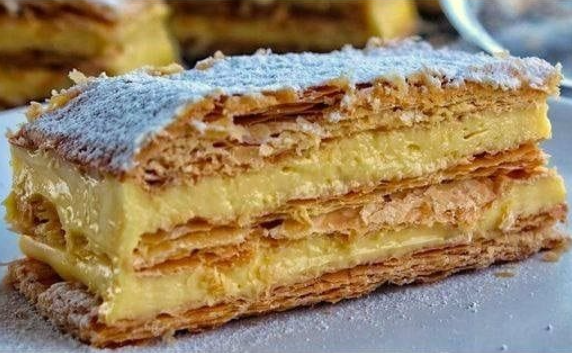 Millefoglie con panna: la ricetta del dolce che piace a tutti