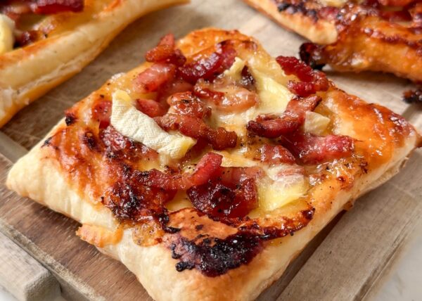 Mini Tartes Tatin Tartiflette : Une Explosion de Saveurs en Bouchées Gourmandes