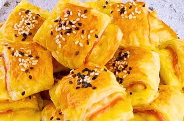 Mini pâtisseries salées au jambon et fromage : simples et délicieuses !