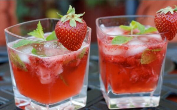 Mojito à la Fraise et au Rhum Blanc