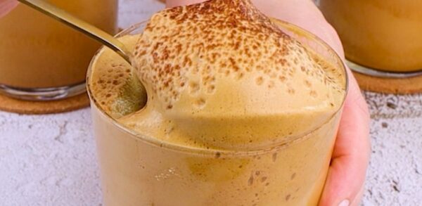 Mousse au café : facile et prête en quelques minutes seulement !