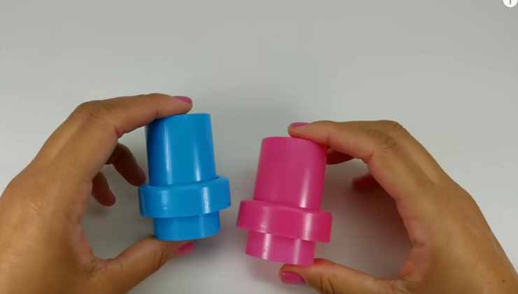 Adoucissant bouchons colorés