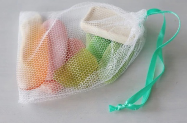 Ne jetez pas les rouleaux d’essuie-tout en carton. Ils sont indispensables au quotidien : je vous le dis