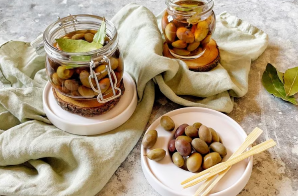 Olives marinées : la recette traditionnelle des conserves simples et savoureuses