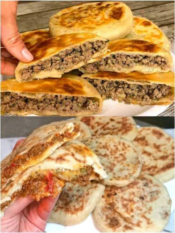 Pain plat fourré à la viande hachée à manger quand on est rassasié