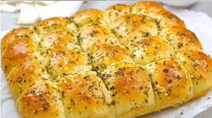 Petits pains à l’ail maison : l’alternative la plus délicieuse au pain habituel !