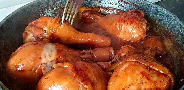 Poulet pétillant : l’astuce simple pour le rendre si délicieux