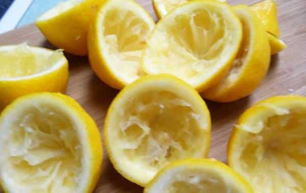 Pourquoi Il Ne Faut pas Jeter ses Peaux de Citron