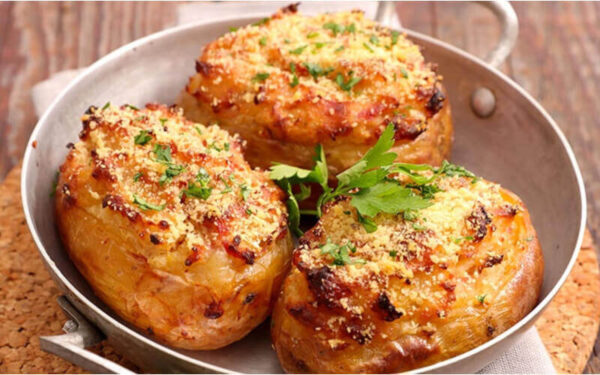 Pâtates farcies au four : une recette facile et savoureuse