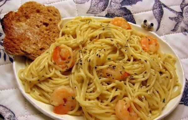 Pâtes aux Crevettes et au Basilic