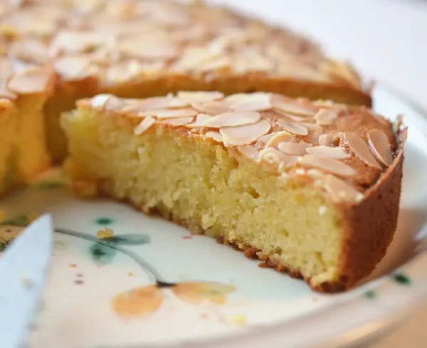Recette: Gâteau d&rsquo;Amandes de Belle-Maman – Un Délice Familial à Savourer