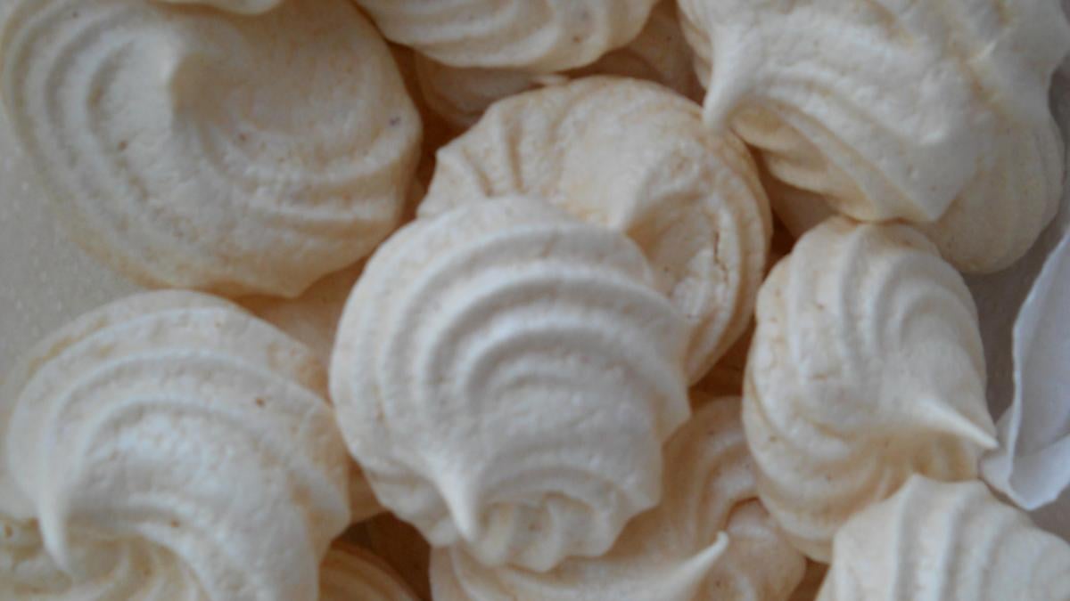 Recette - Meringues faciles et craquantes en vidéo - 750g.com