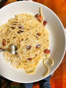 pâtes carbonara italiennes depuis recettemoderne.com