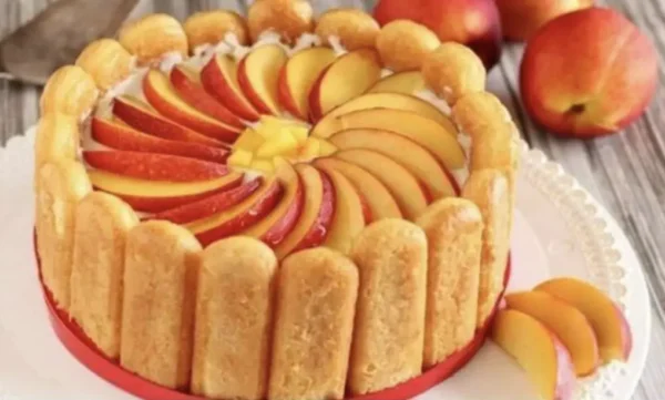 Recette de Charlotte aux Pêches Fraîches : Délice Estival Sans Cuisson