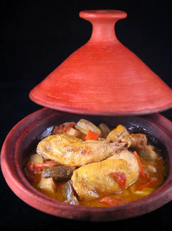 Recette de Tajine de Poulet : Un Festin Méditerranéen
