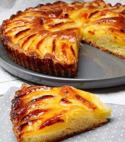 Recette de Tarte fine aux pommes facile