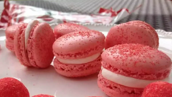 Recette de macaron super fondant à la fraise Tagada
