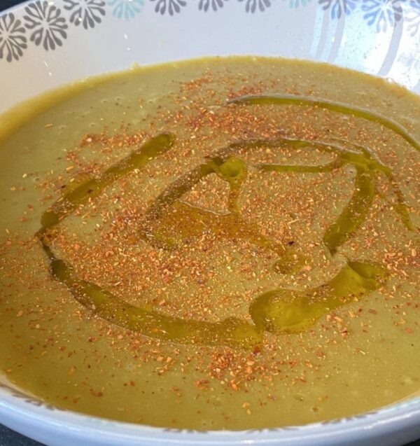 Recette facile de velouté pois-cassés : une soupe nutritive et délicieuse