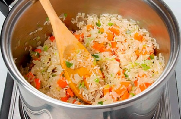Riz aux légumes – Très facile et rapide à réaliser
