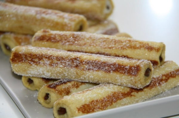 Roulade de pain de mie au Nutella