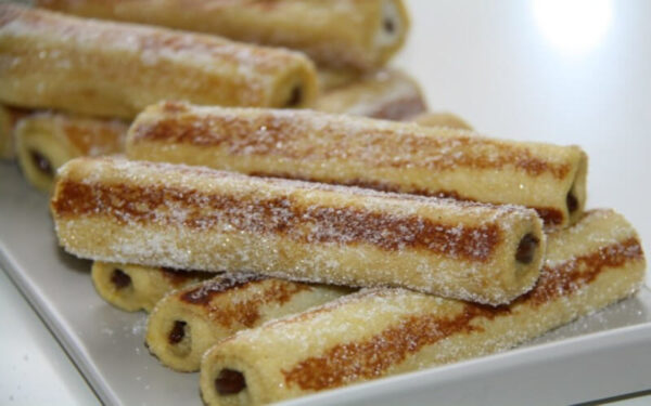 Roulade de pain de mie au Nutella