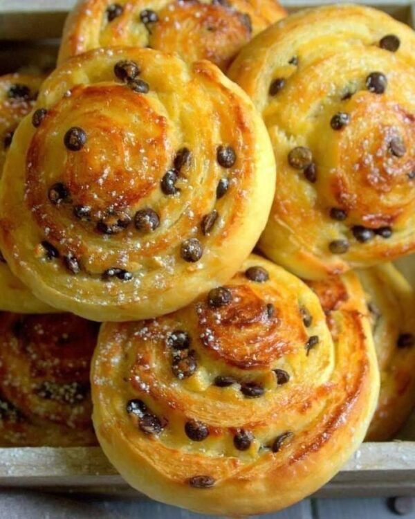 Roulés à la crème pâtissière et chocolat