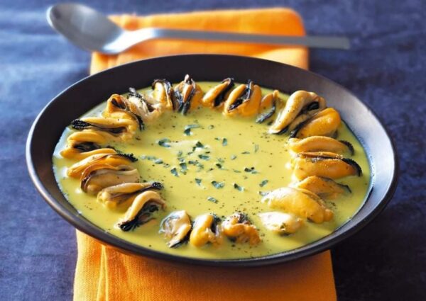 Soupe de moules au curry