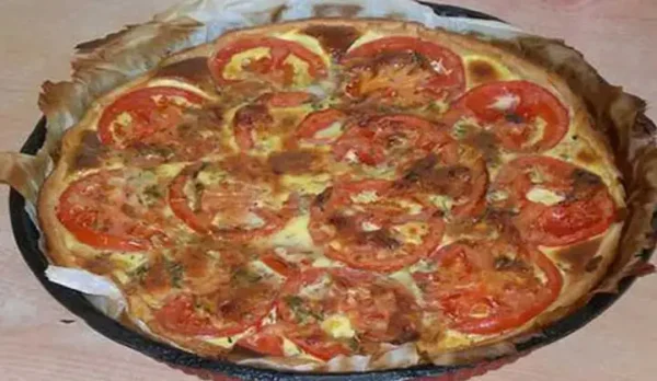 Tarte au Thon, Tomates et Moutarde : Une Explosion de Saveurs Estivales !