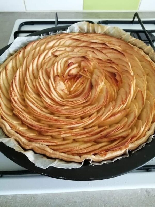 Tarte aux pommes en rose