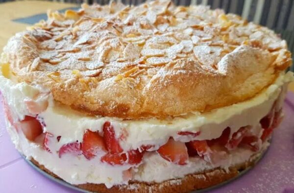 Tarte mousse aux fraises