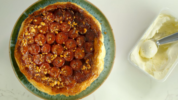 Tarte tatin à la banane caramélisée rapide